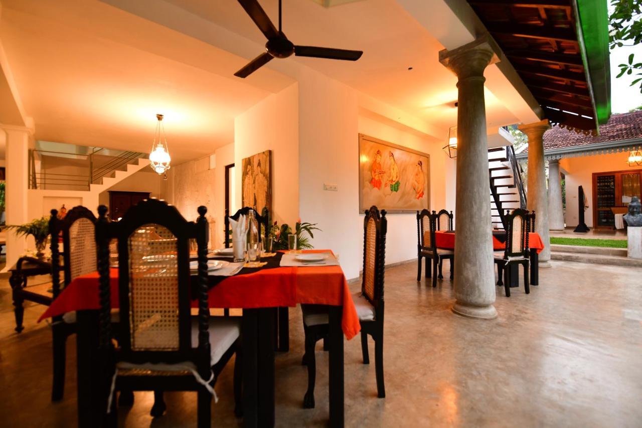 Tropical House - Jungleside Villa Hikkaduwa Esterno foto