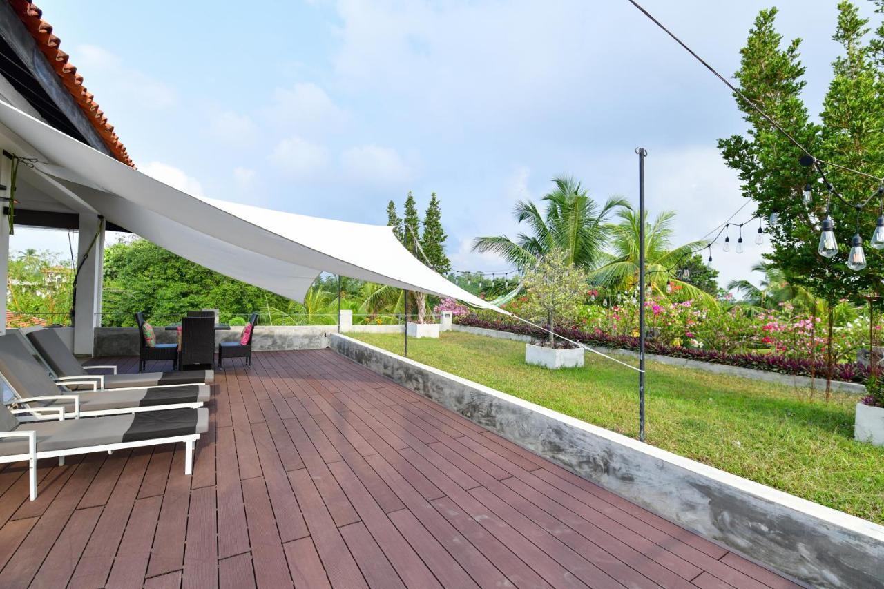 Tropical House - Jungleside Villa Hikkaduwa Esterno foto